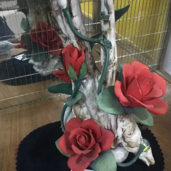 Napoleon Capodimonte Tronco Con Boccioli E Rose Rosse